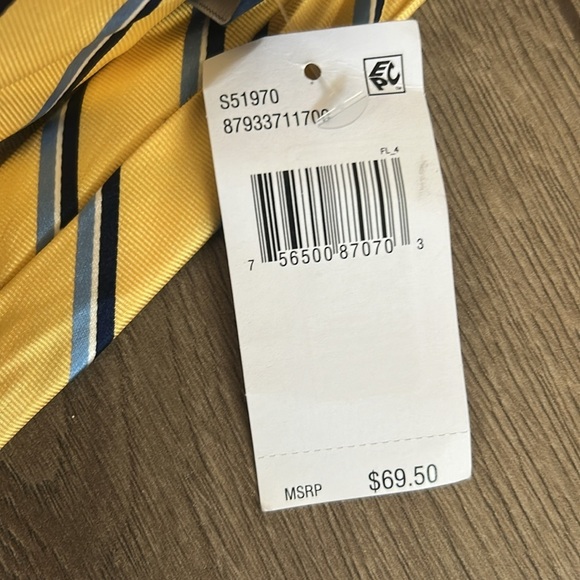 NWT Tommy Hilfiger Necktie - Picture 3 of 5